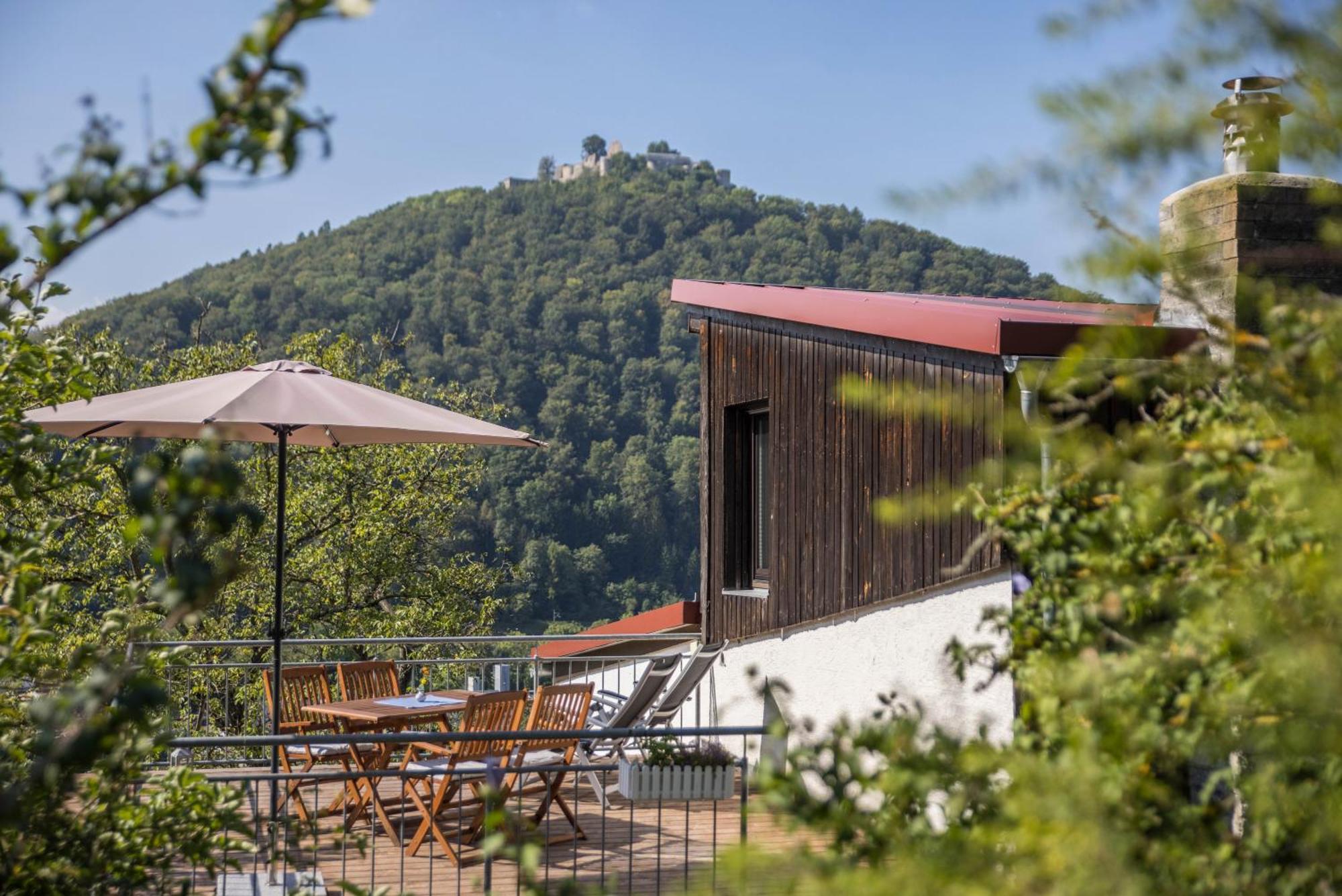 Ferienwohnung Am Samuelstein Bad Urach Exterior foto