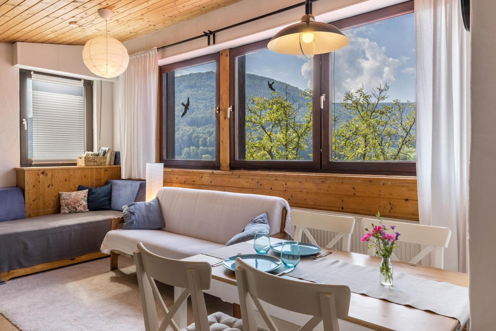 Ferienwohnung Am Samuelstein Bad Urach Exterior foto